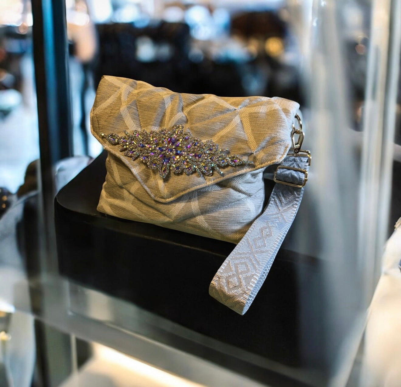 AURELIA — One-of-a-Kind Statement Bag